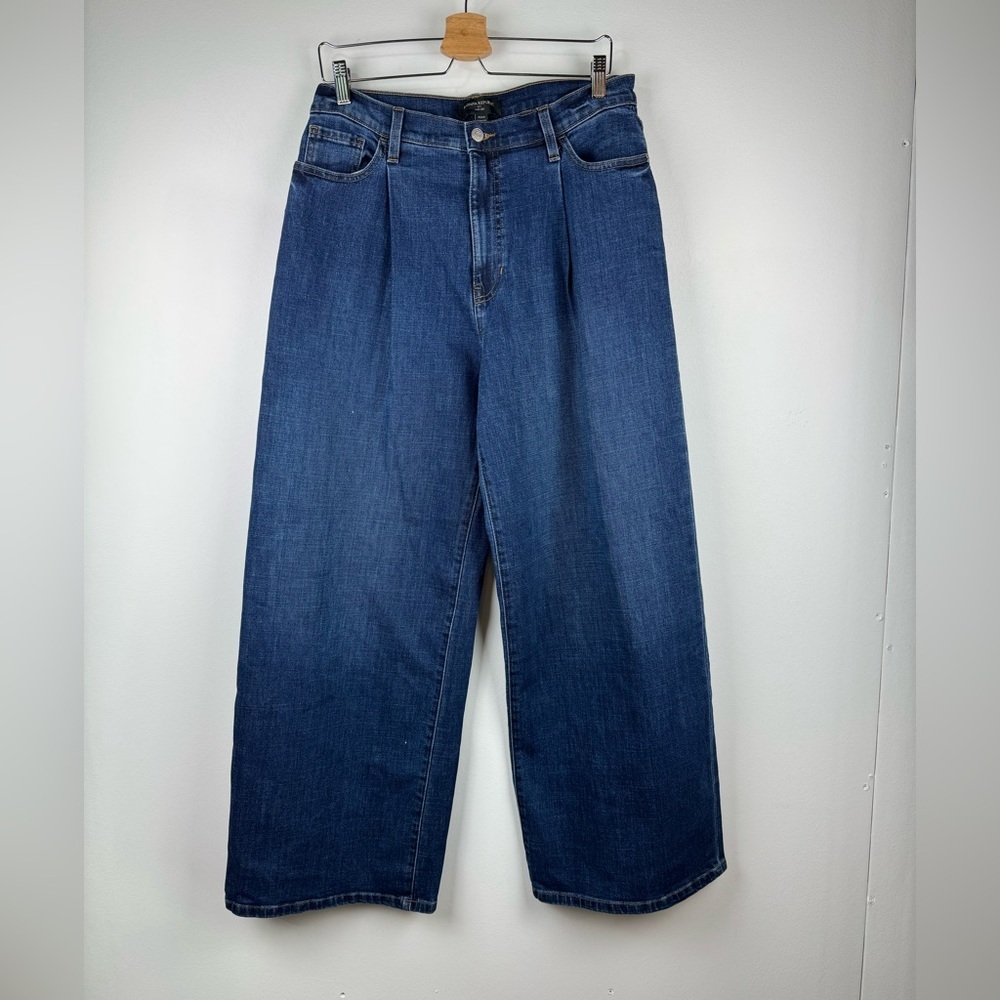 Banana Republic Factory Pleated  Wide-Leg Jean, in Dark Wash, Size 30/10